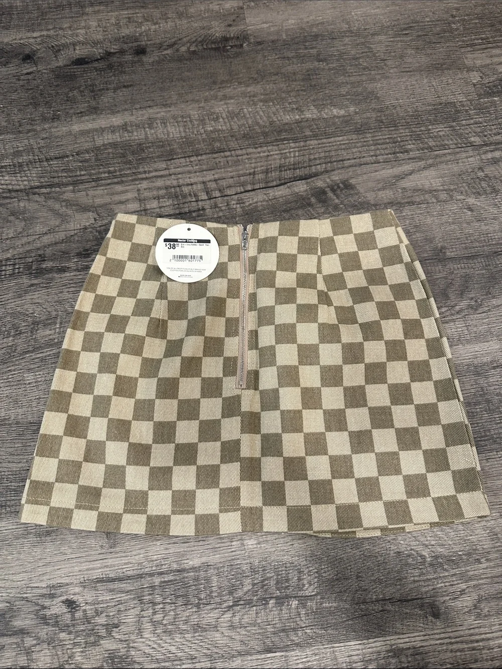 Checkerboard Mini Skirt in Beige and Cream by Nasty Gal - Picture 2 of 2